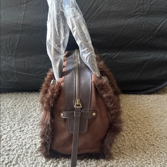 Elegant Brown Faux Fur Shoulder Bag - Picture 3 of 7